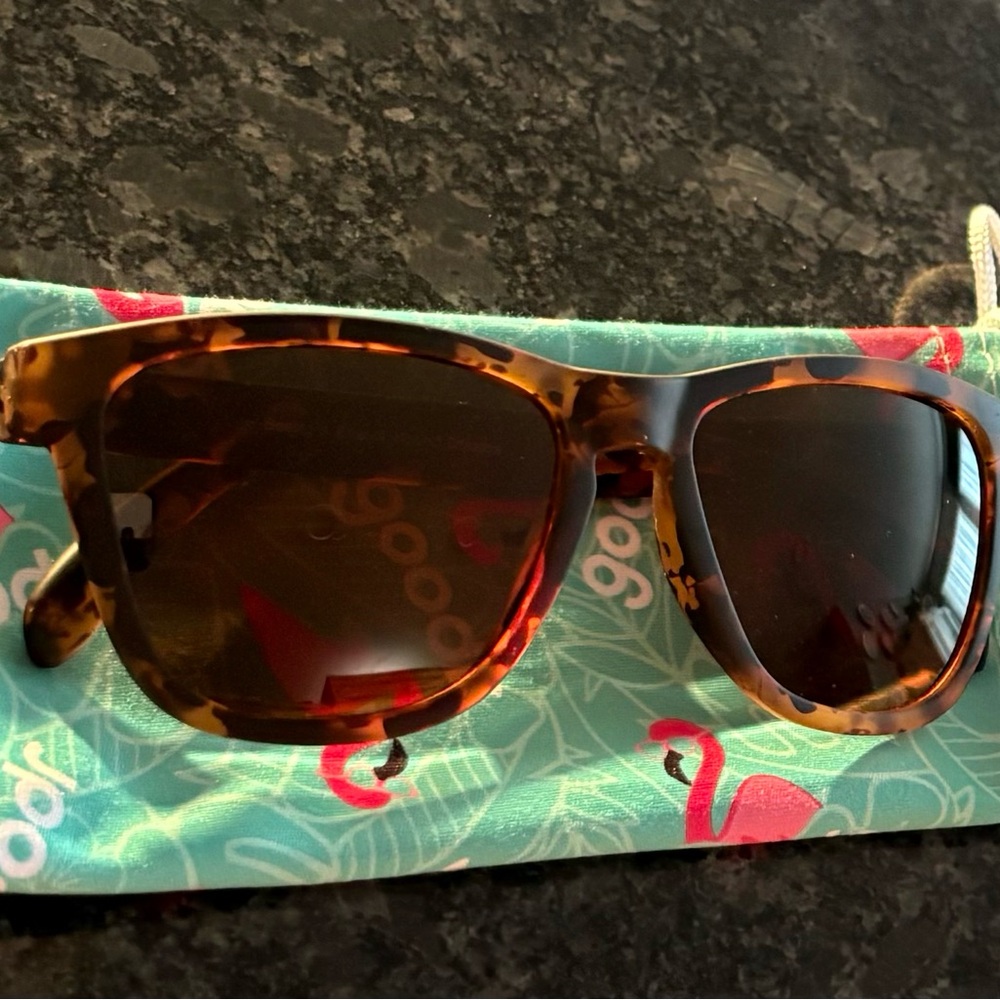 Goodr Tortoise Shell Sunglasses Bosley’s Basset Hound Dreams